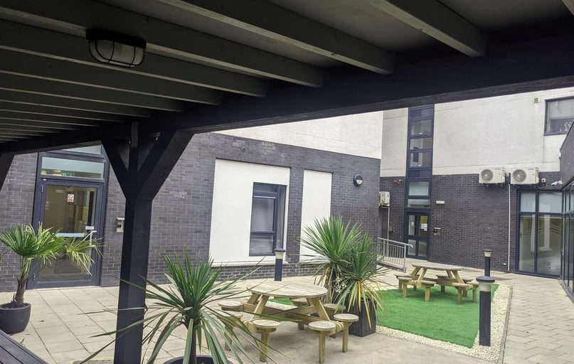 Calton Road, Holyrood, Edinburgh - Image 1